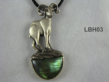 Little Bighorn Sheep Pendant with Labradorite or Jasper